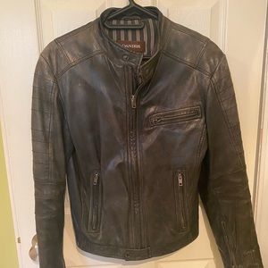 On trend real leather bomber jacket. Has the distressed gray/black look. Unisex!